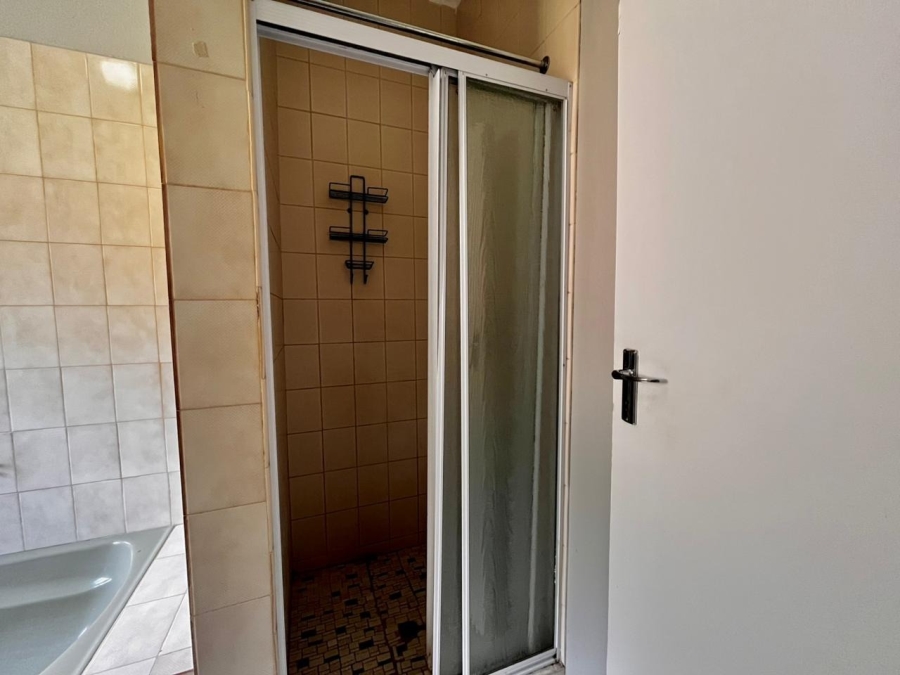 4 Bedroom Property for Sale in Safari Gardens North West